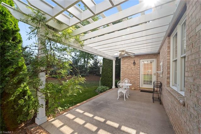 1209 Colston Court, Kernersville, NC 27284