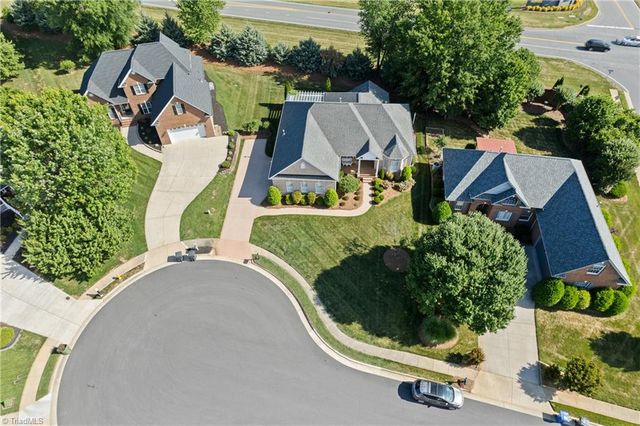 1209 Colston Court, Kernersville, NC 27284