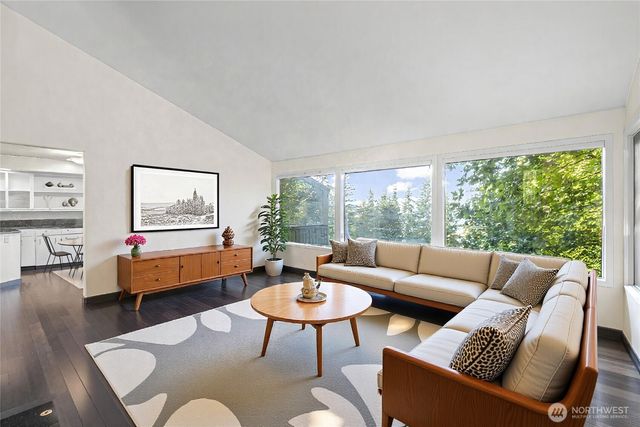 4617 103rd Lane NE, Kirkland, WA 98033