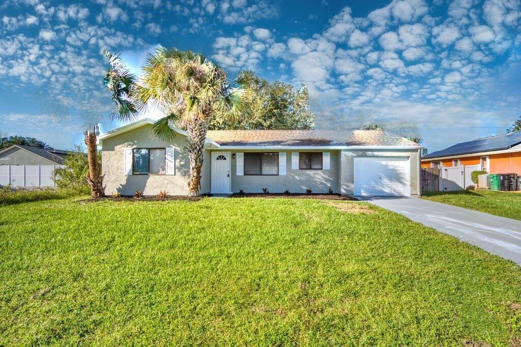 2009 SE Mary Terrace, Port St Lucie, FL 34952