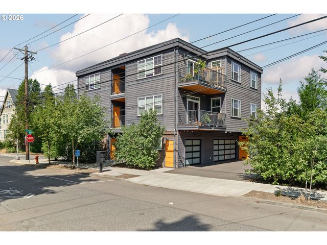 1906 Se TACOMA St, Portland, OR 97202