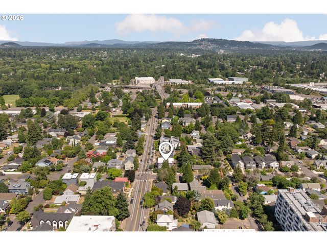 1906 Se TACOMA St, Portland, OR 97202