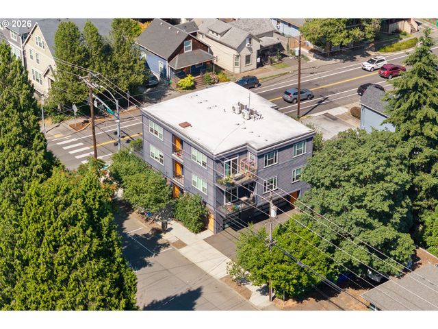 1906 Se TACOMA St, Portland, OR 97202