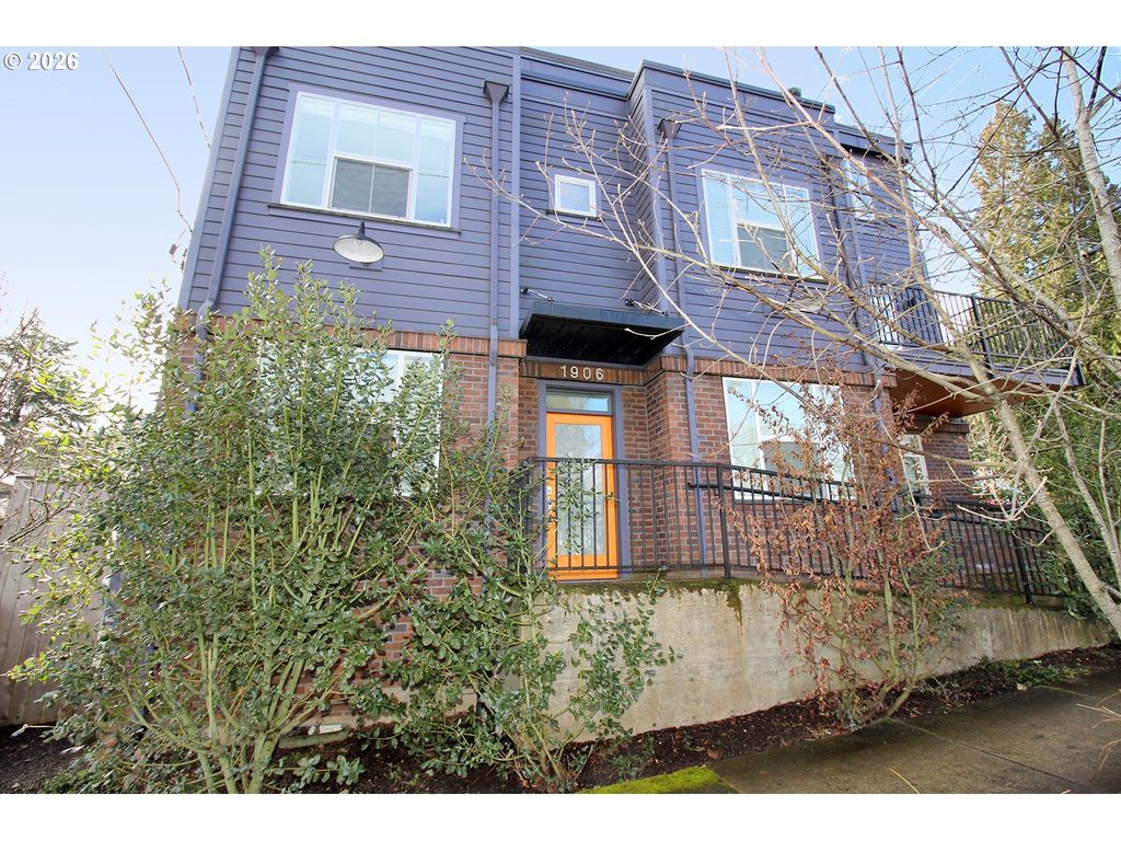 1906 Se TACOMA St, Portland, OR 97202