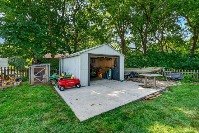 924 White Road, Grove City, OH 43123