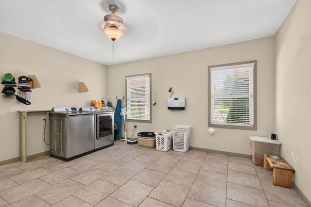 924 White Road, Grove City, OH 43123