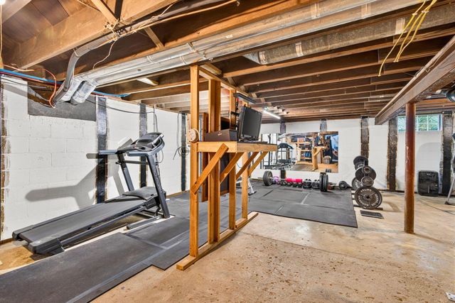 924 White Road, Grove City, OH 43123