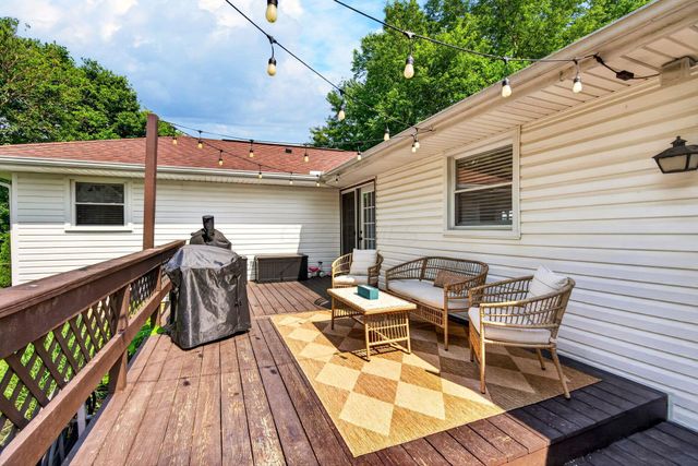924 White Road, Grove City, OH 43123