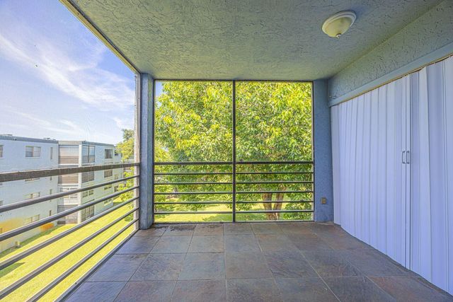 9440 SW 8th Street 417, Boca Raton, FL 33428