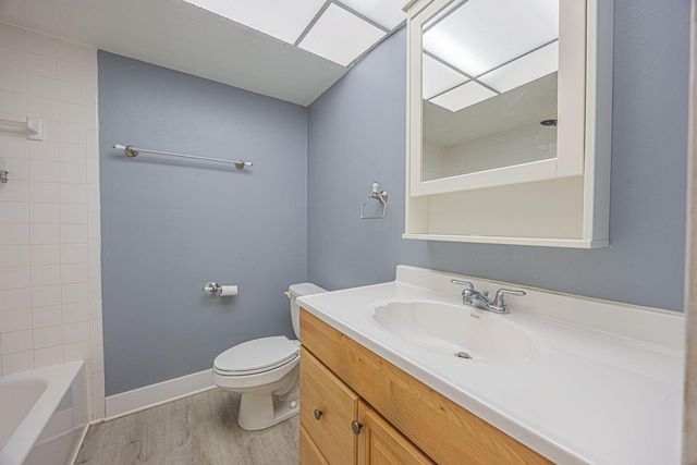9440 SW 8th Street 417, Boca Raton, FL 33428