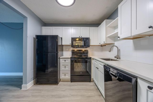 9440 SW 8th Street 417, Boca Raton, FL 33428