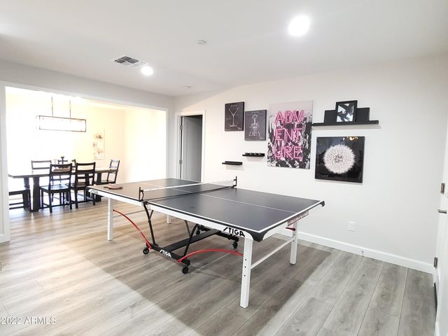 8560 E CAMELBACK Road, Scottsdale, AZ 85251