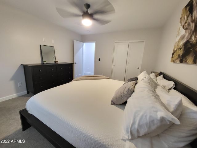 8560 E CAMELBACK Road, Scottsdale, AZ 85251