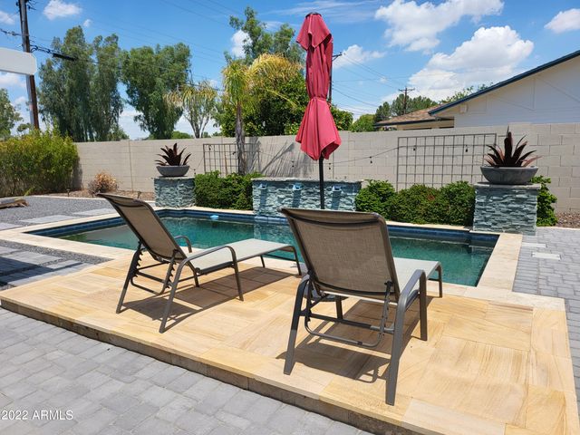 8560 E CAMELBACK Road, Scottsdale, AZ 85251