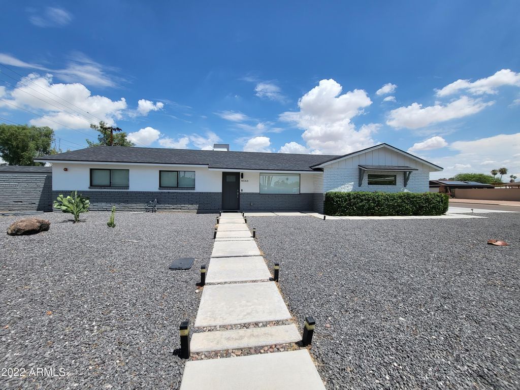 8560 E CAMELBACK Road, Scottsdale, AZ 85251
