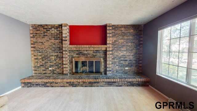 5935 S 140 Avenue, Omaha, NE 68137