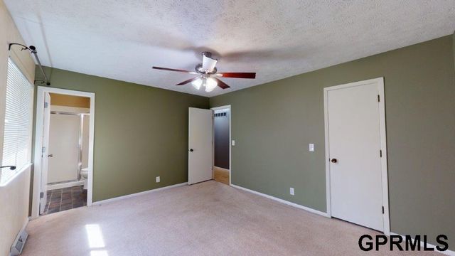 5935 S 140 Avenue, Omaha, NE 68137