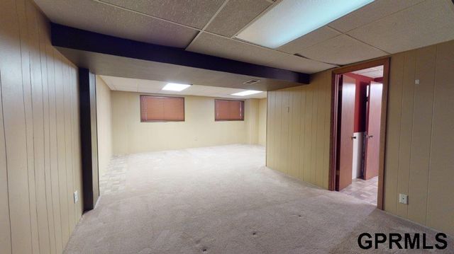 5935 S 140 Avenue, Omaha, NE 68137
