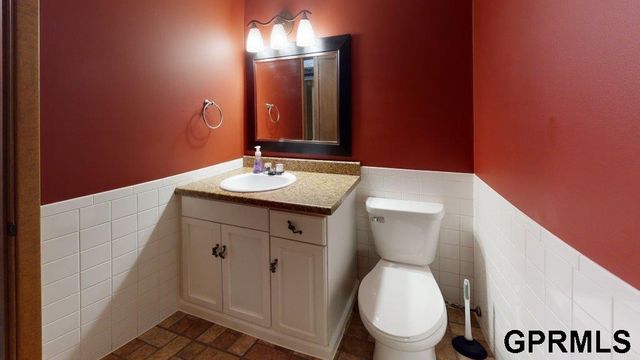5935 S 140 Avenue, Omaha, NE 68137