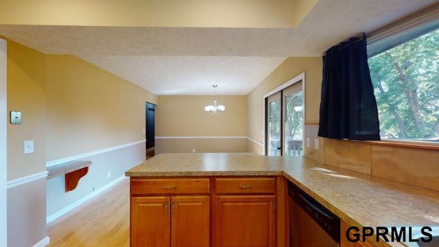 5935 S 140 Avenue, Omaha, NE 68137