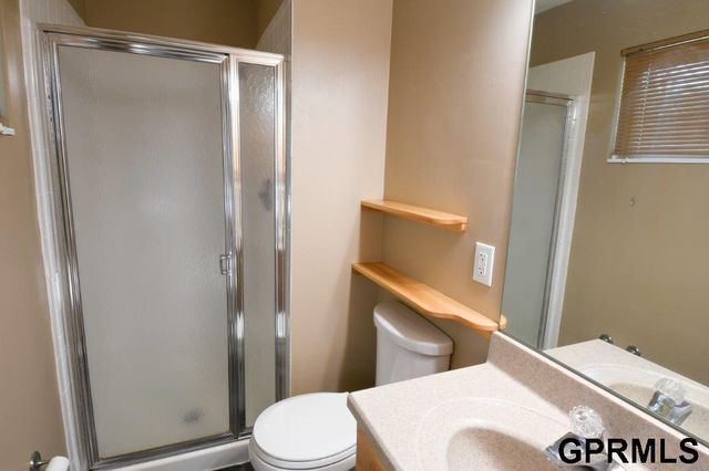 5935 S 140 Avenue, Omaha, NE 68137