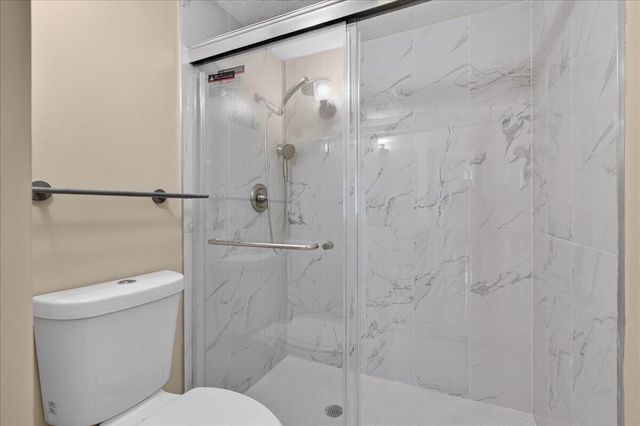 4200 Hillcrest Drive, Hollywood, FL 33021