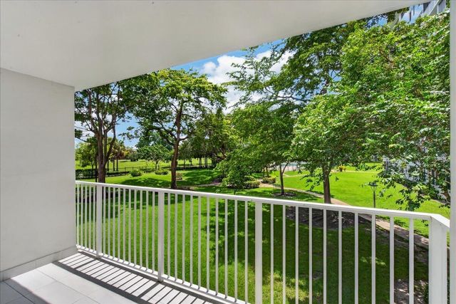 4200 Hillcrest Drive, Hollywood, FL 33021