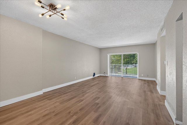 4200 Hillcrest Drive, Hollywood, FL 33021