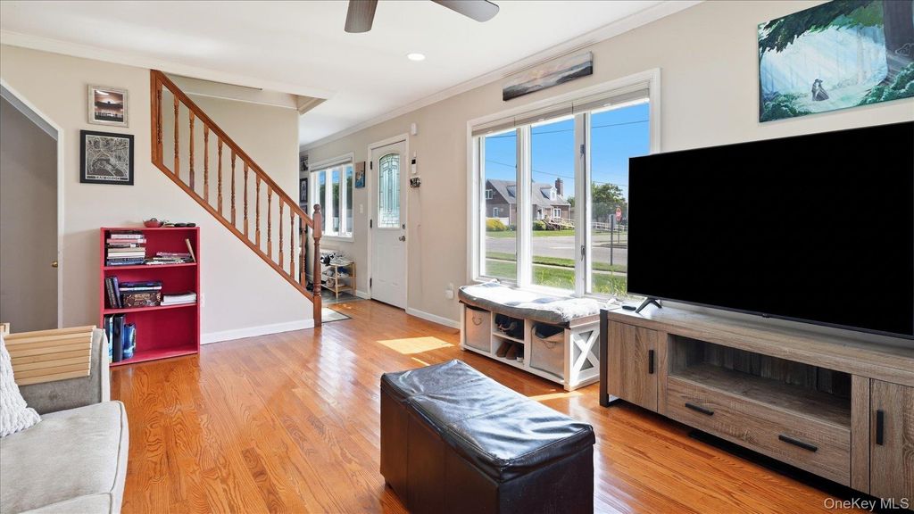 47 Berkeley Place, Massapequa, NY 11758 — photo 4