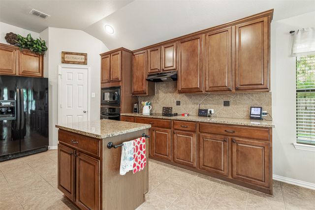 1202 Ravenna Street, Mansfield, TX 76063
