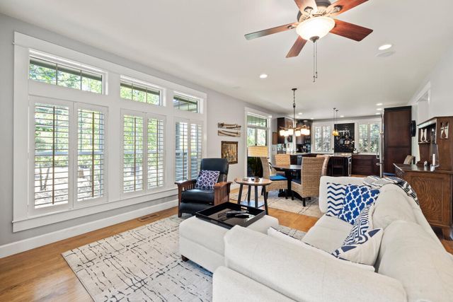 10247 Mourning Dove Drive, Klamath Falls, OR 97601