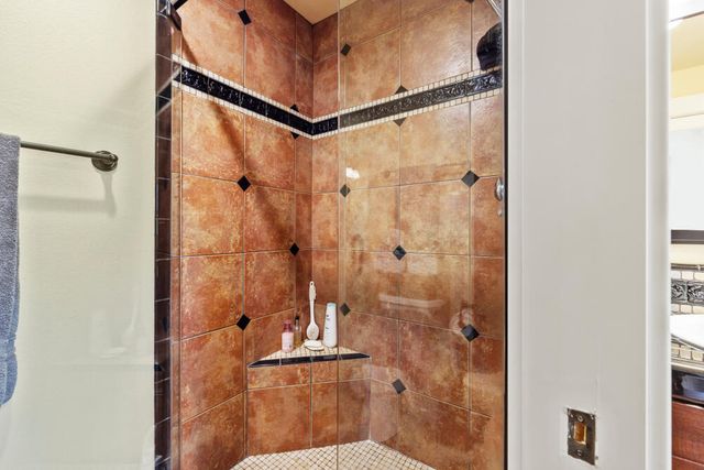 10247 Mourning Dove Drive, Klamath Falls, OR 97601
