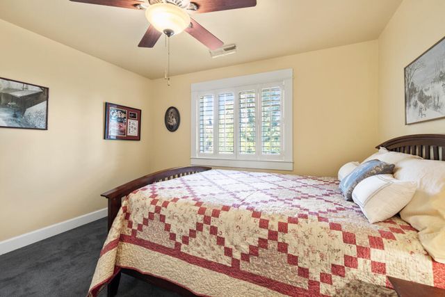 10247 Mourning Dove Drive, Klamath Falls, OR 97601