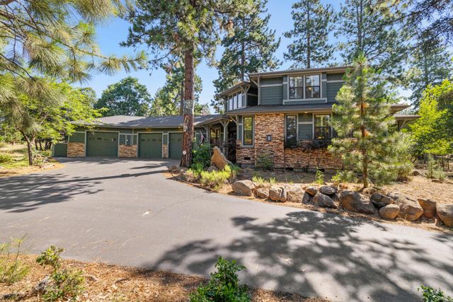 10247 Mourning Dove Drive, Klamath Falls, OR 97601