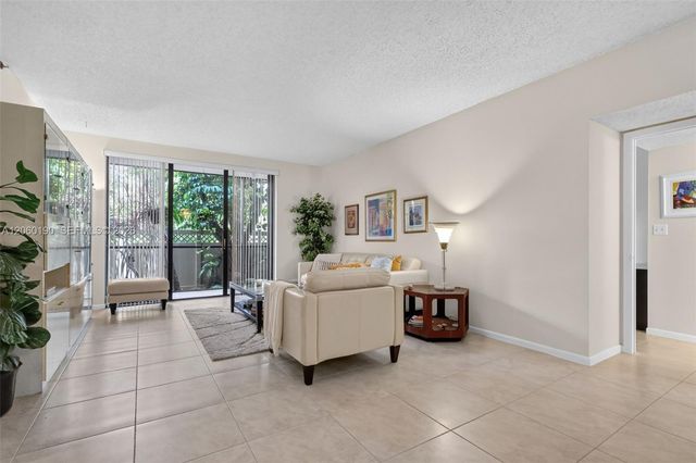 900 NE 195th Street 109, Miami, FL 33179