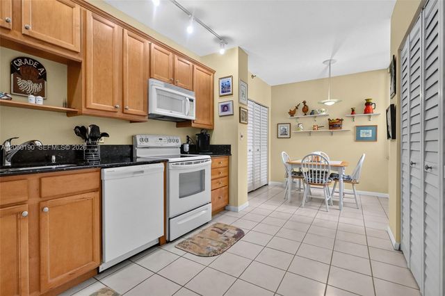 900 NE 195th Street 109, Miami, FL 33179