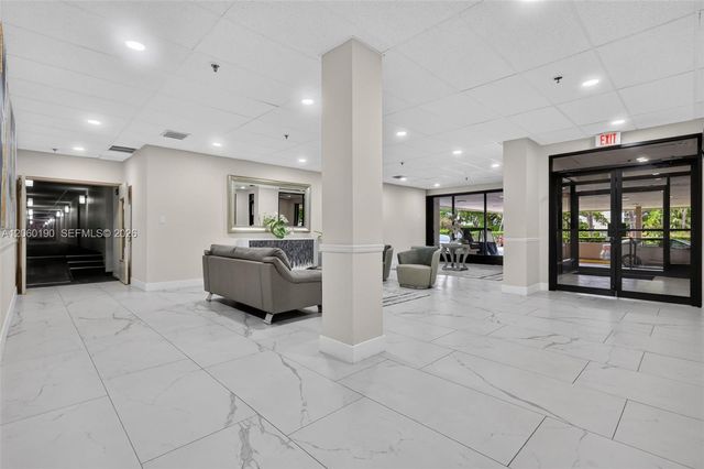900 NE 195th Street 109, Miami, FL 33179