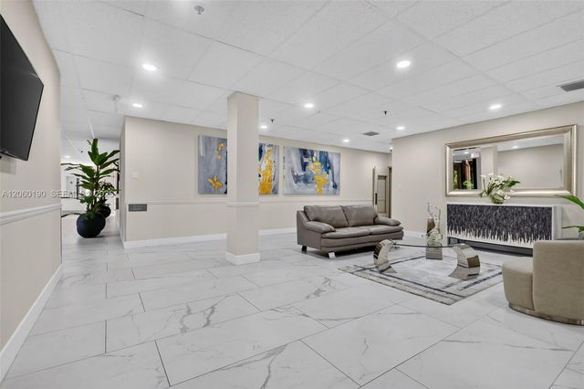 900 NE 195th Street 109, Miami, FL 33179