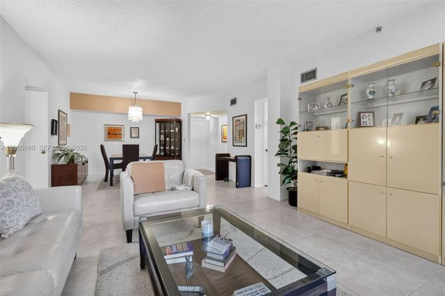 900 NE 195th Street 109, Miami, FL 33179