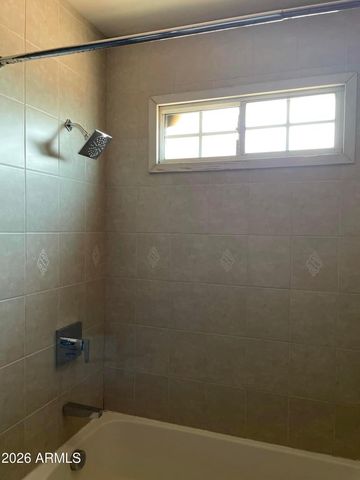 8939 W SELLS Drive, Phoenix, AZ 85037