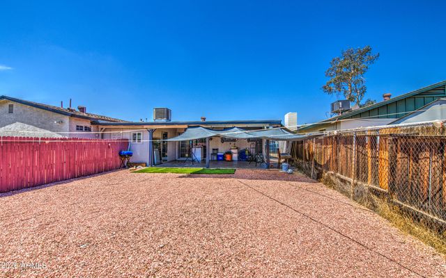 8939 W SELLS Drive, Phoenix, AZ 85037