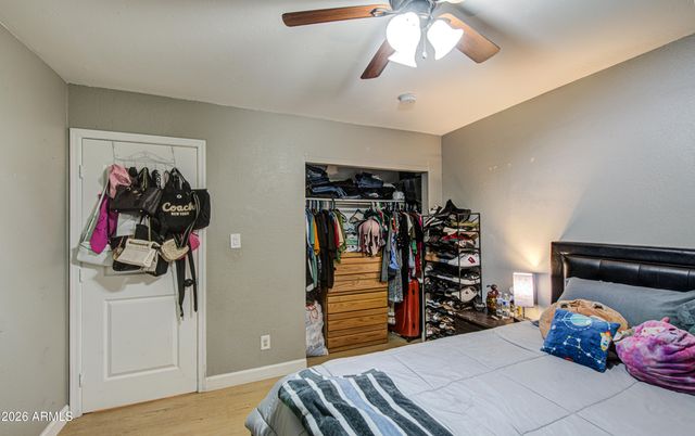 8939 W SELLS Drive, Phoenix, AZ 85037