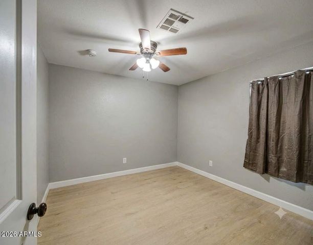 8939 W SELLS Drive, Phoenix, AZ 85037