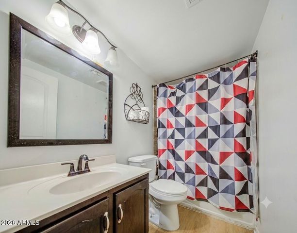 8939 W SELLS Drive, Phoenix, AZ 85037