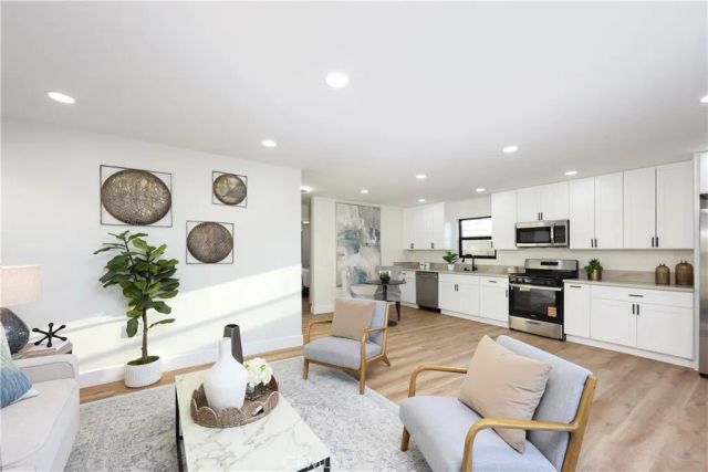 209 N Dahlia Drive, Anaheim, CA 92801