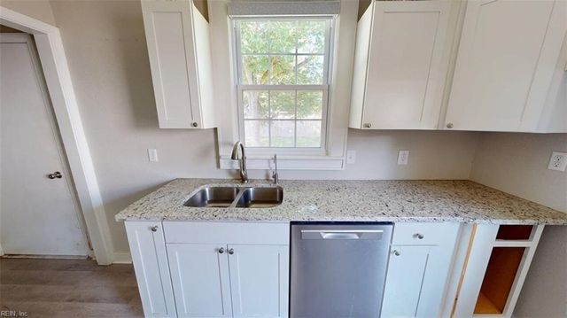 307 Elizabeth ST, Suffolk, VA 23434
