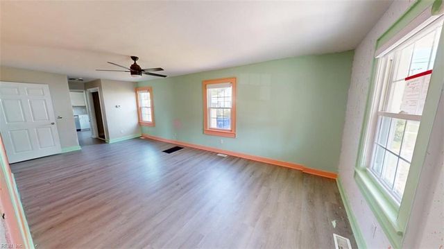 307 Elizabeth ST, Suffolk, VA 23434
