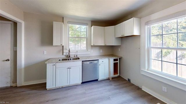 307 Elizabeth ST, Suffolk, VA 23434