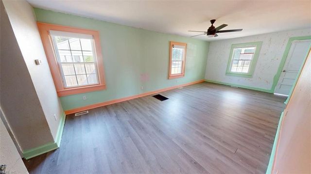 307 Elizabeth ST, Suffolk, VA 23434