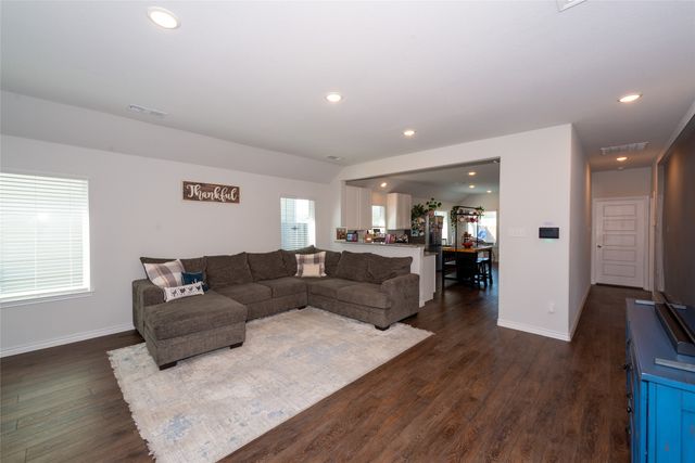 431 Woodhouse Way, Everman, TX 76140